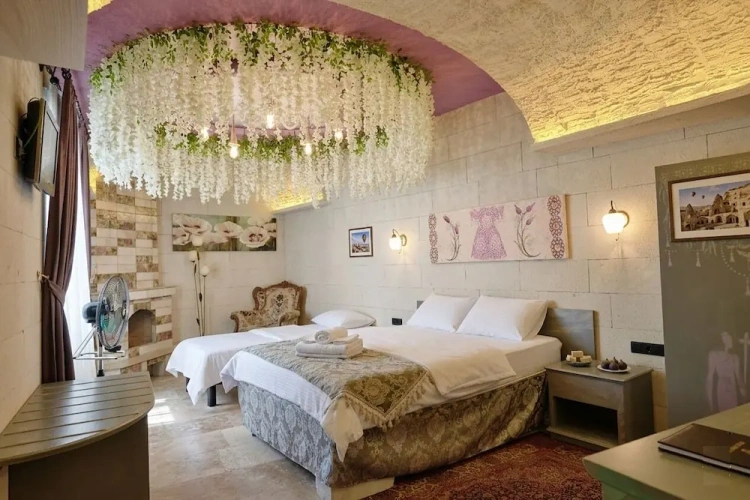 Grand room