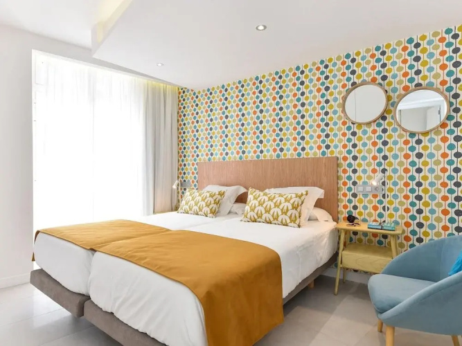 Apartment Mogan With Stunning Beach Views