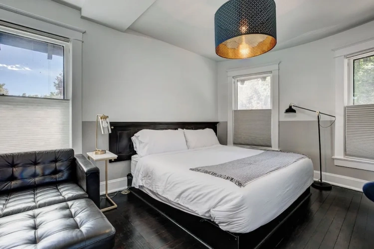 Standard Double Basement room