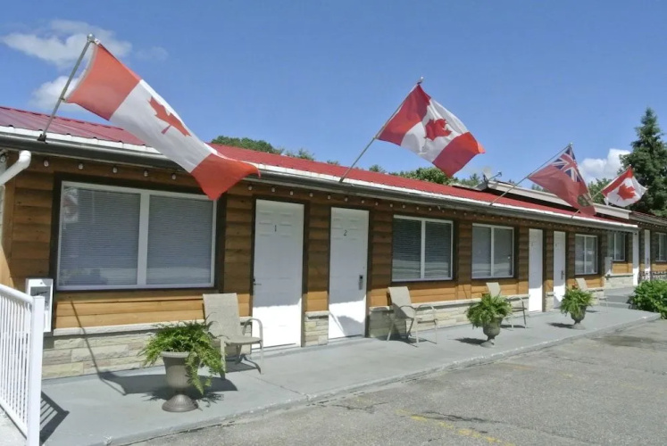 Gold Pine Inn Motel