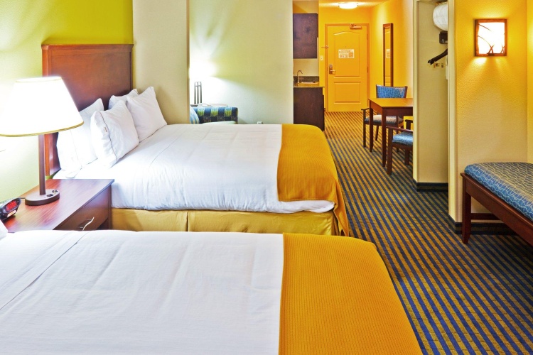 Quadruple Suite
