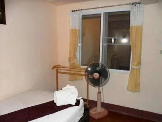 Huen Panicha Guesthouse