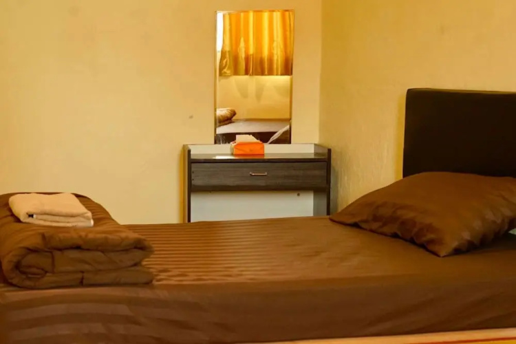 The House Hostel