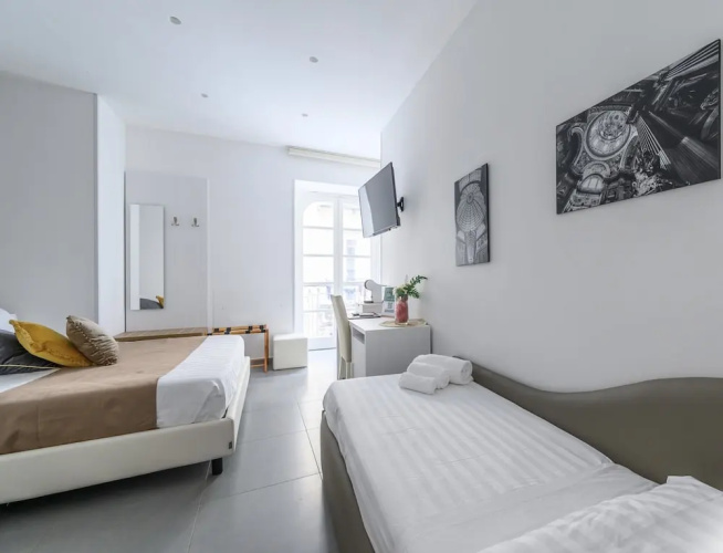 Hotiday Room Collection - Napoli Sant’Arcangelo