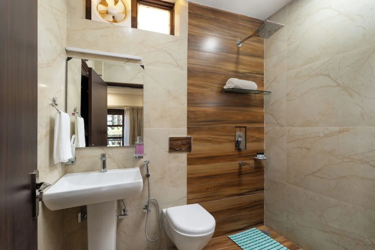 The Pine Retreat - Mall Road Dalhousie
