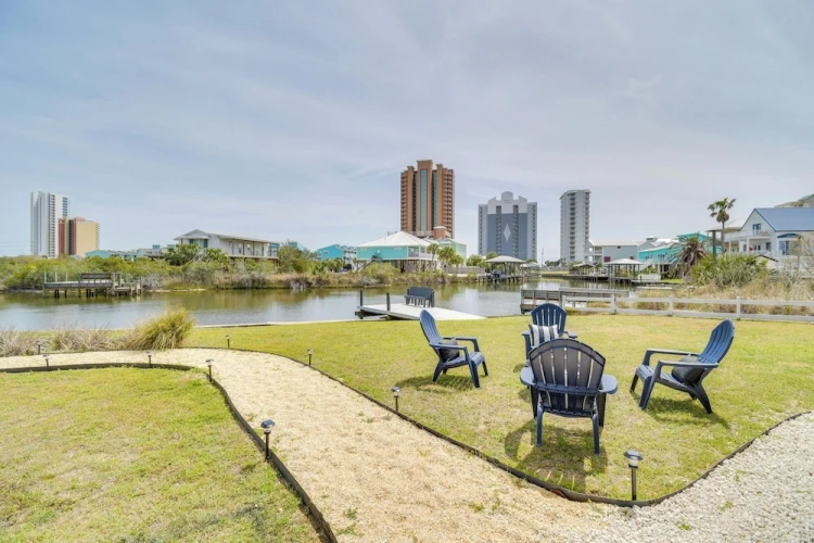 3 Bedrooms Apartment with balcony