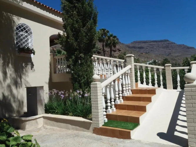 2 Bedrooms Chalet