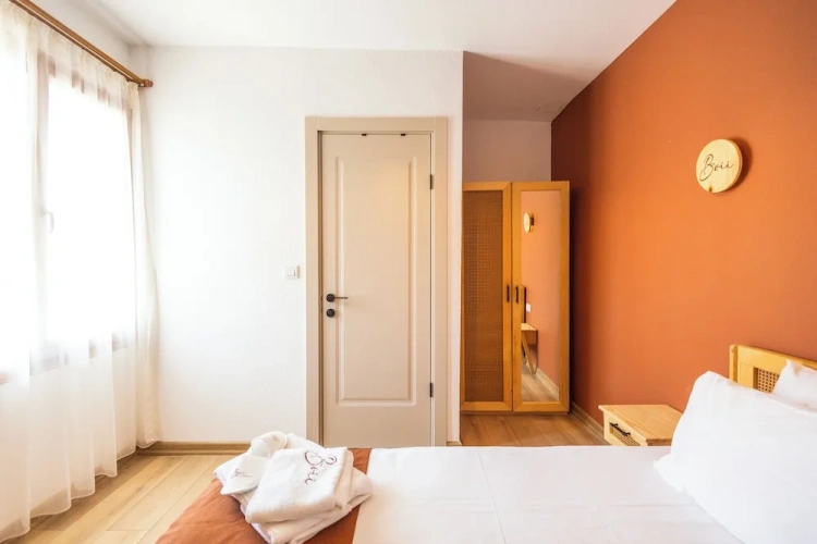 Comfort room with balcony