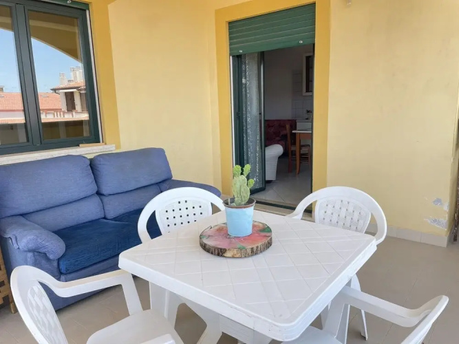 Le Castella Home