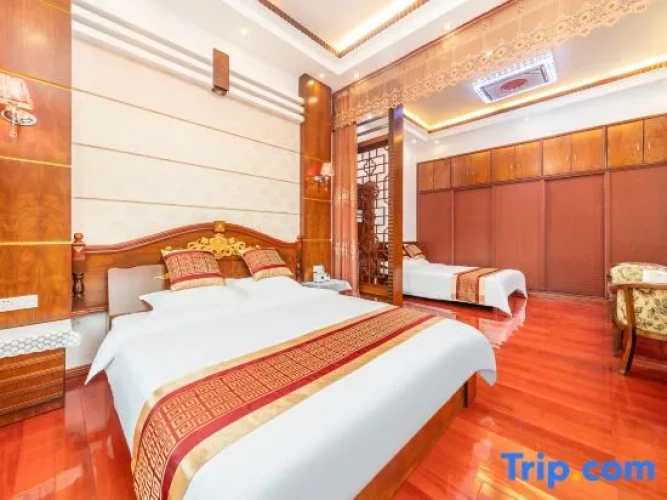 Twin Family Suite