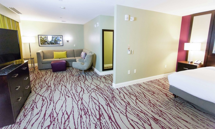 DoubleTree by Hilton Hotel Savannah Historic District photo 6