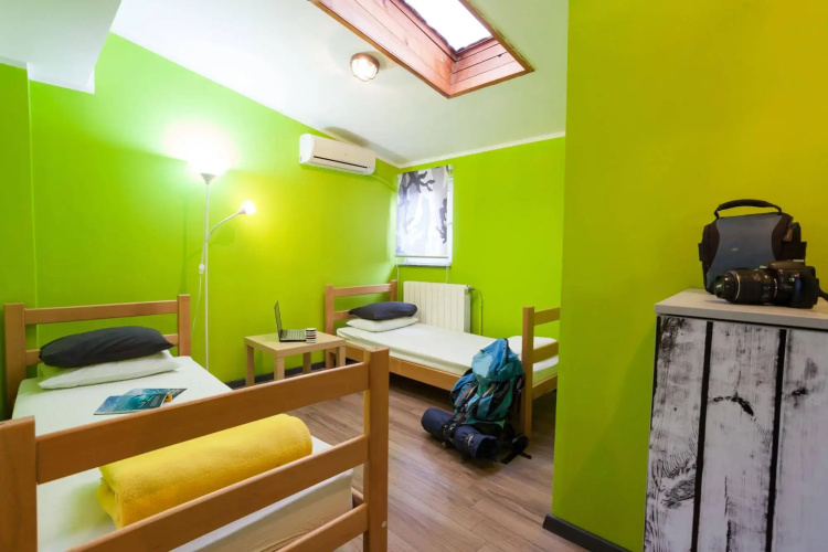 Hostel and Apartments 360º