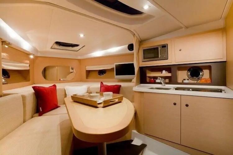 Bateau de Prestige
