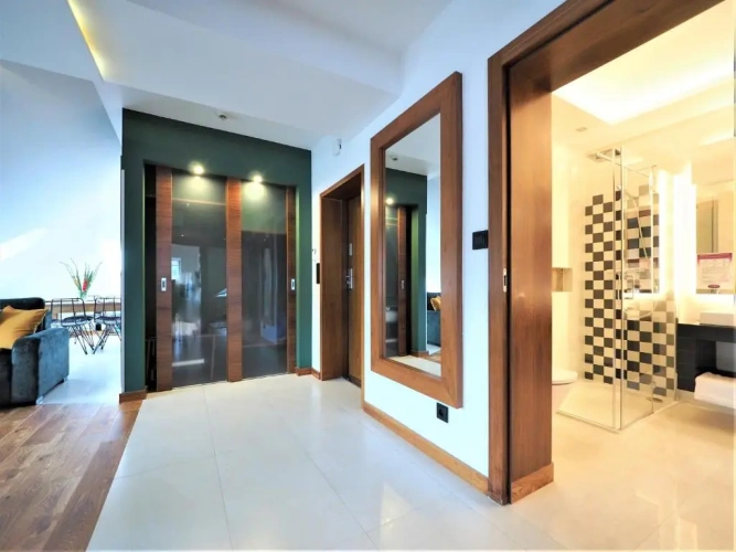 2 Bedrooms Luxury Apartment