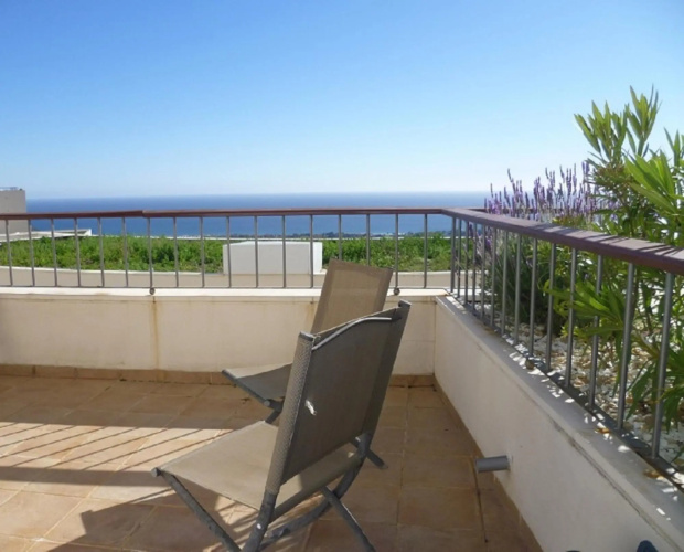 21387 - Fine Duplex Apartment – Near Beach
