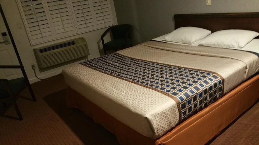 Welcome Inn on Colorado Blvd