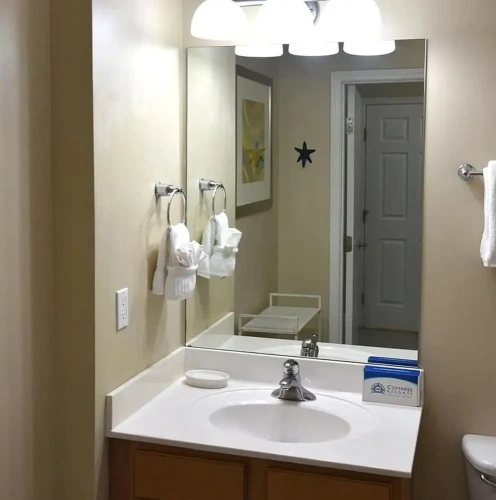 2 Bedrooms Standard room with balcony and with pool view