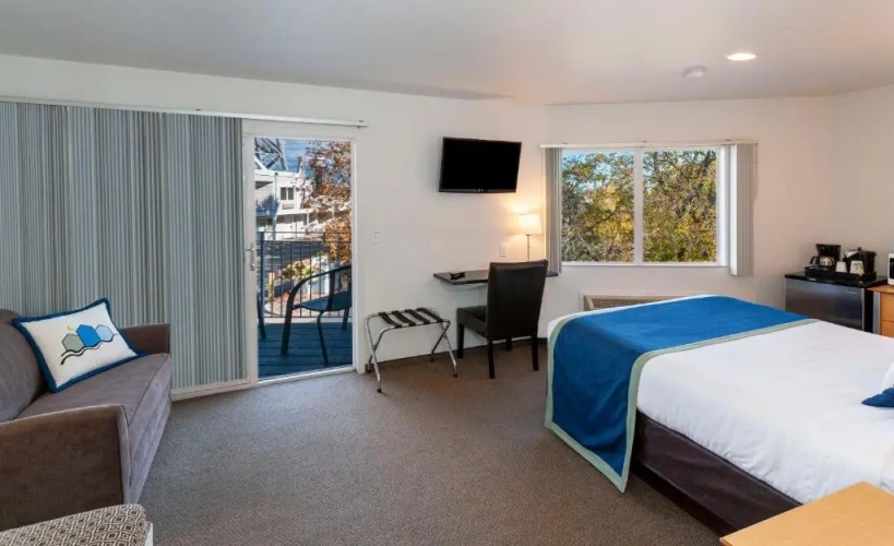 Standard Double room with balcony