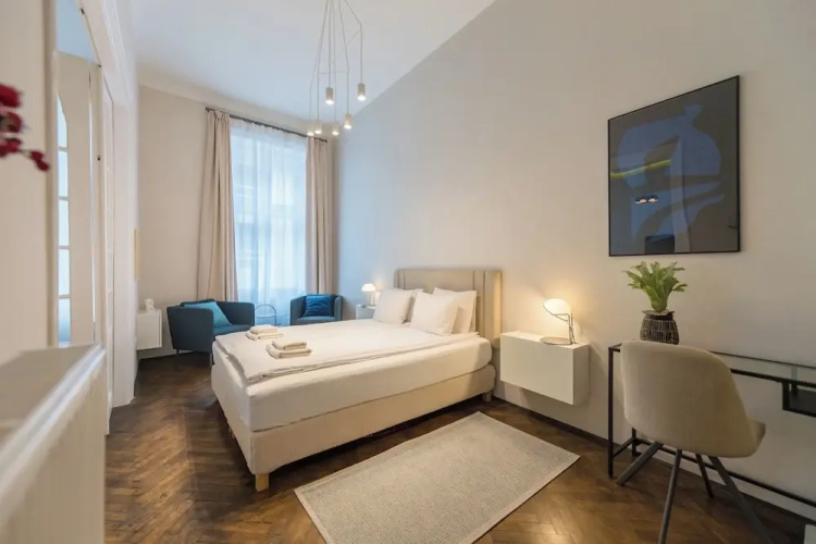 Venus Apartments - Opera III