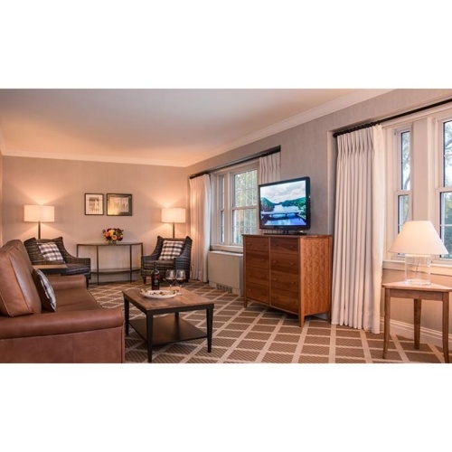 Quadruple Suite