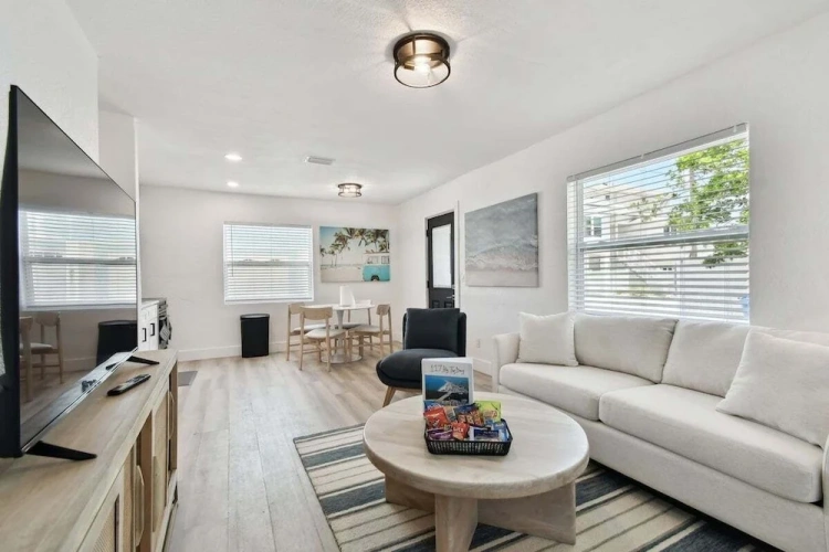 1 Bedroom Apartment