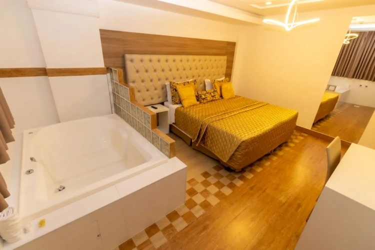 Premier Suite