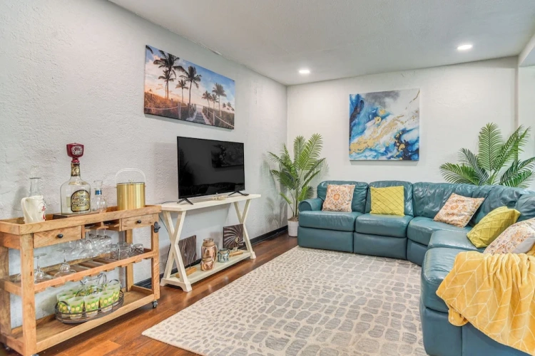 3 Bedrooms Cottage