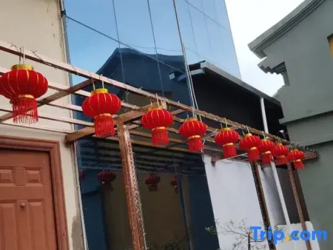 Yuxi Jiangchuan Longmen Inn