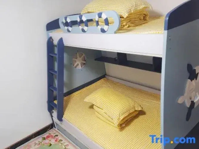 Bed in Dorm (female dorm)