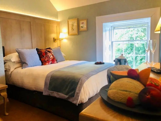 Avalon House Hotel