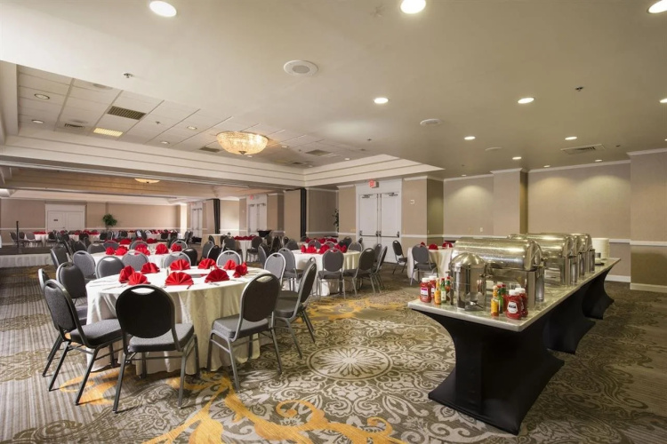 Embassy Suites by Hilton Newark Wilmington South photo 35