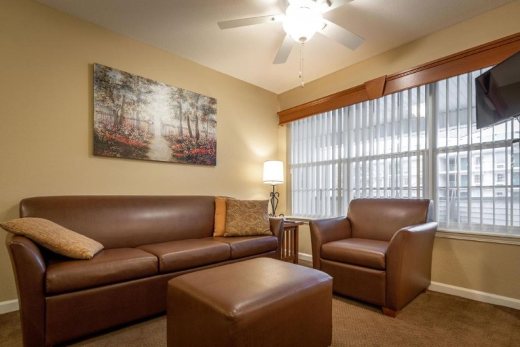 1 Bedroom Suite