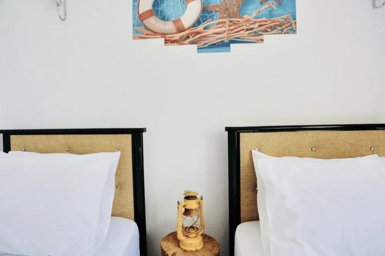 Bozcaada Iris Hotel