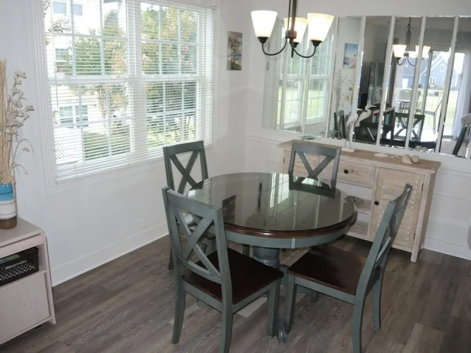 406m 1 Bedroom Condo by RedAwning