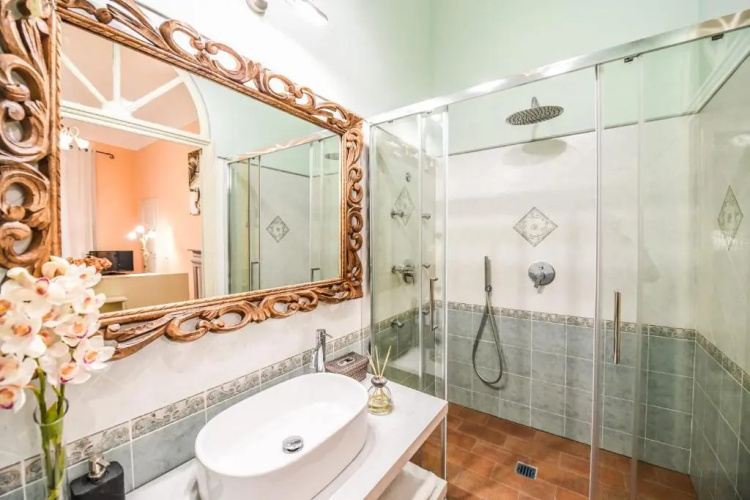 Micheli Suite Anfiteatro Square