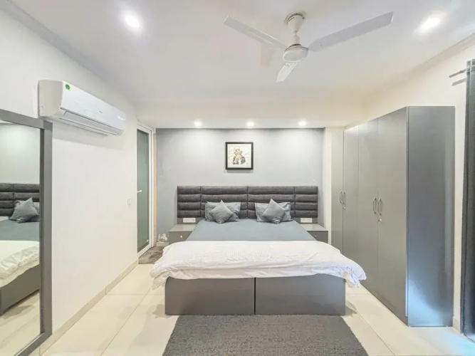 Housr 1 RK Sector 27 Gurgaon Golf Course