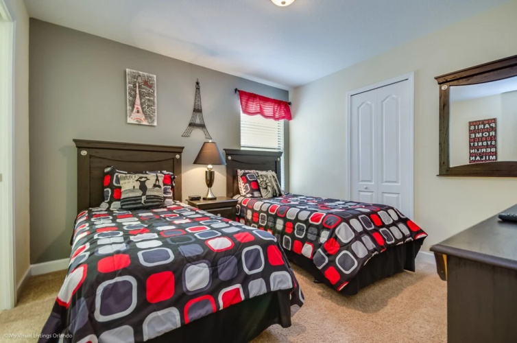 1422 Moonvalley Drive