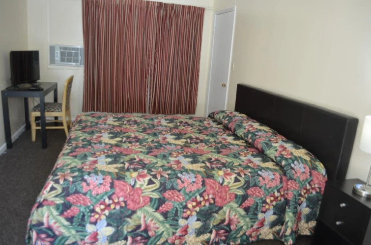 Budget Inn
