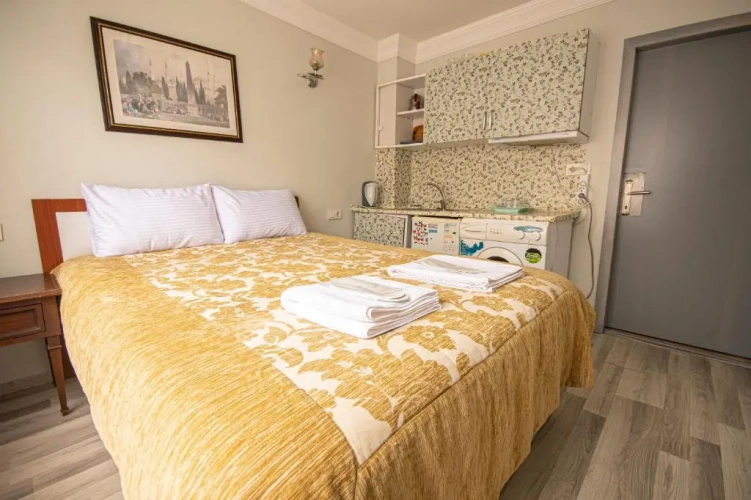 2 Bedrooms Apartment