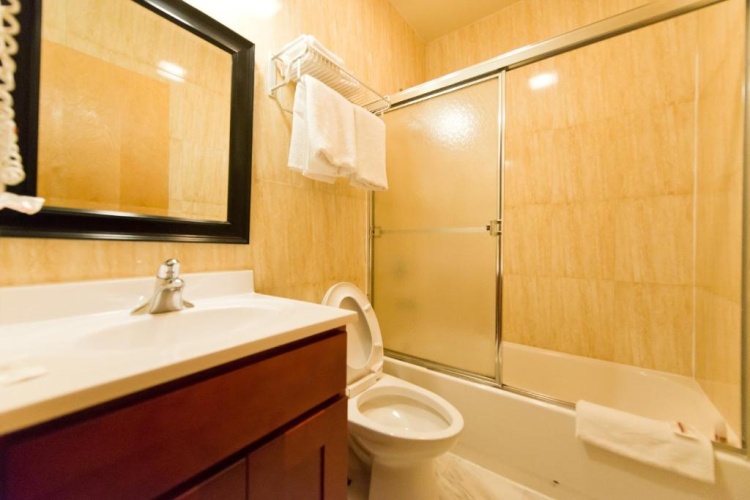 2 Bedrooms Suite