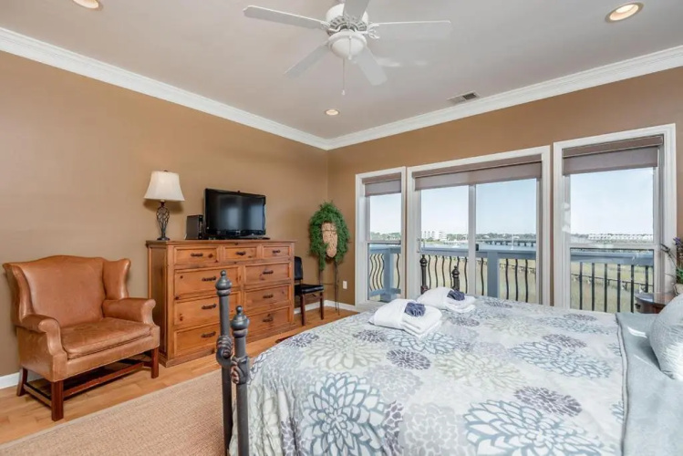 84 Waters Edge - Riverview Townhouse - Pool