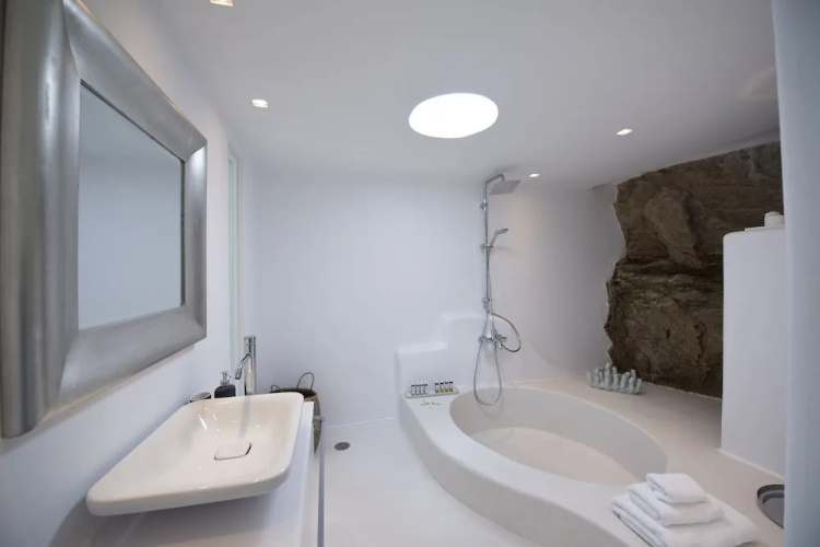 Amethyst Suite