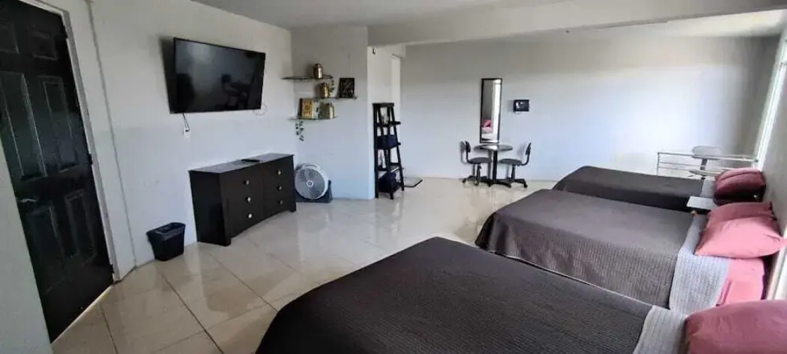La Patrona Hostal