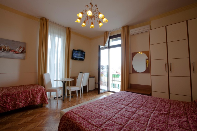 Executive Triple room with balcony