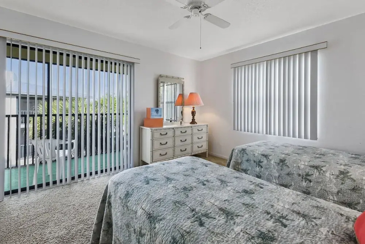 Beachview Condo 2 Bedroom Condo by RedAwning