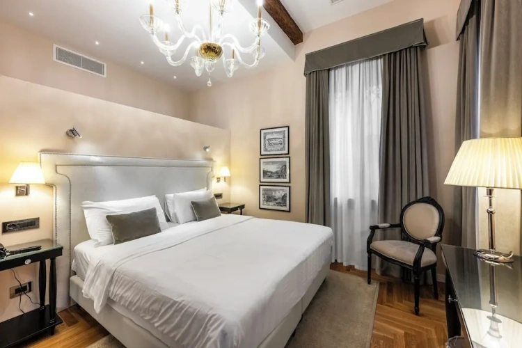 Deluxe Annex Double room with canal view