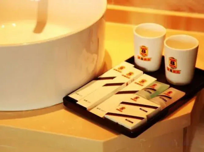Super 8 Hotel (Dalian Lvshunkou)
