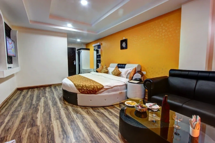 Double Suite