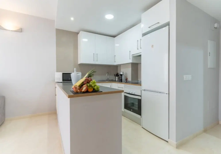 1 Bedroom Apartment with city view
