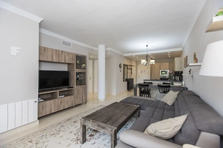 2 Bedrooms Apartment with balcony